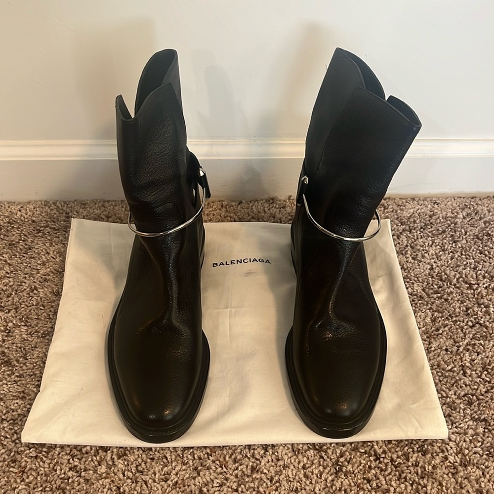 Authentic Balenciaga Women’s Leather Black Moto Boot with Silver Metal Bar